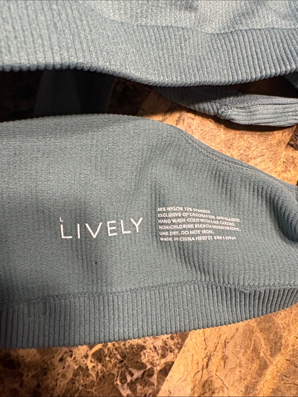 Lively Ribbed Racerback Sports Bra - Forest Green Large . - Picture 5 of 7